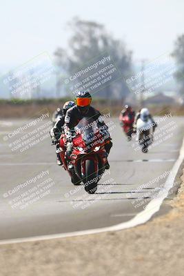 media/Sep-20-2025-TrackDaz (Sat) [[27f0cde673]]/B Group/220pm (Turn 9)/